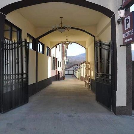 Pensiunea Brancoveneasca Câmpulung Bagian luar foto