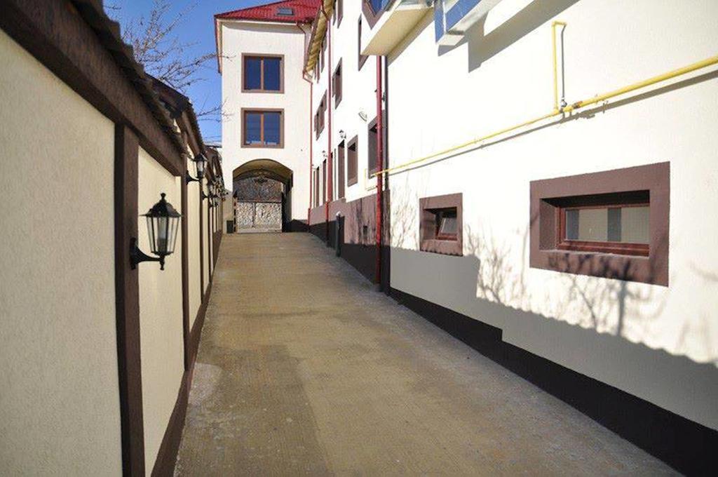 Pensiunea Brancoveneasca Câmpulung Bagian luar foto